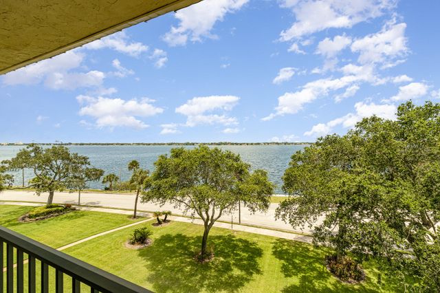 $320,000 | 1049 Rockledge Drive, Unit 507B | Rockledge