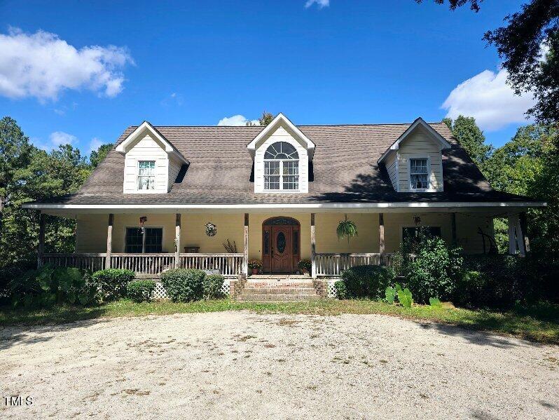 1119 Moulton Road Front of house