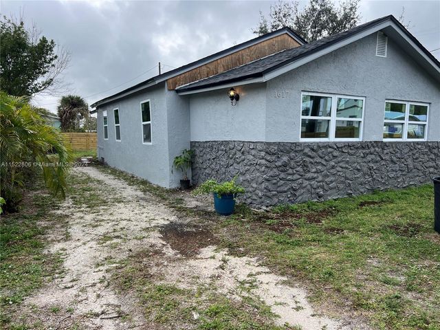 $199,000 | 1617 Avenue East | Fort Pierce