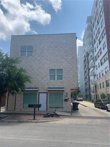 $2,400 | 307 Boyett Street, Unit A | Boyett