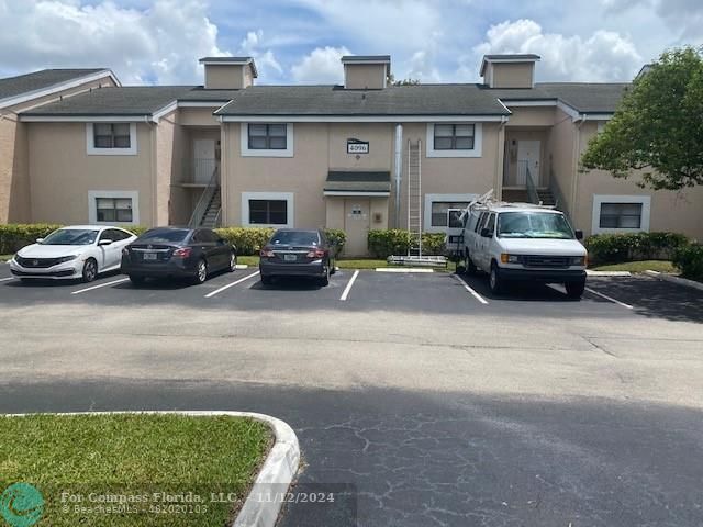 $1,700 | 4096 North Pine Island Road, Unit 2110 | Spring Tree