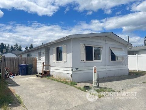 $130,000 | 6608 52nd Avenue West | South Tacoma