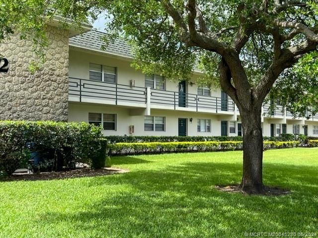 $1,800 | 1900 South Kanner Highway, Unit 2103 | Poppleton West