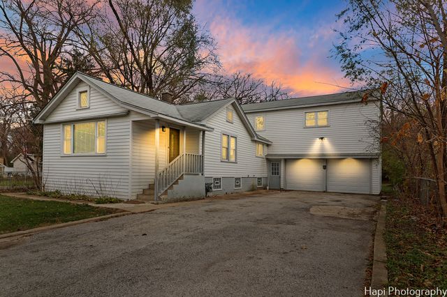 $2,200 | 2916 Oakwood Avenue | McHenry Township - McHenry County