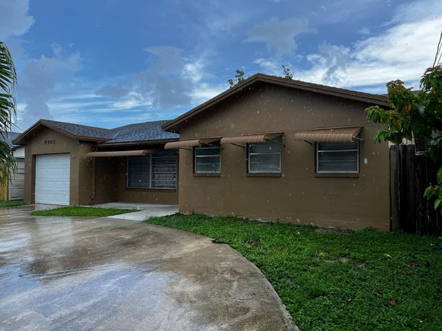 $3,000 | 9303 Southwest 3rd Street | Sandalfoot Cove