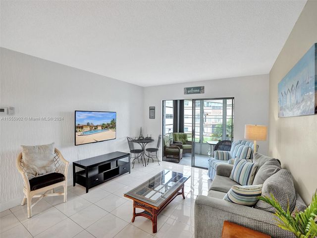 $157,000 | 4805 Northwest 35th Street, Unit 503 | Lauderdale Lakes West Gate