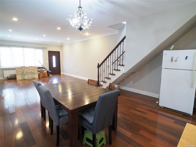 $958,000 | 59-80 60th Lane | Maspeth