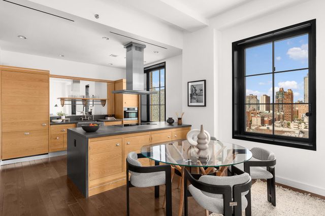 $10,000 | 425 West 50th Street, Unit 15E | Hell's Kitchen