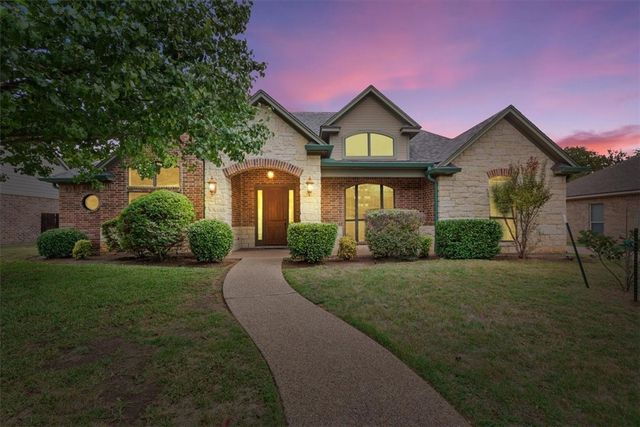 $435,000 | 505 Kings Row Drive | Waco