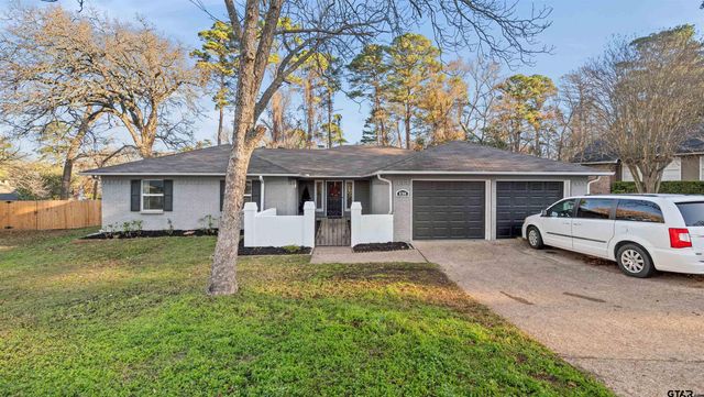 $289,500 | 6700 Vivian Circle | Southeast Tyler