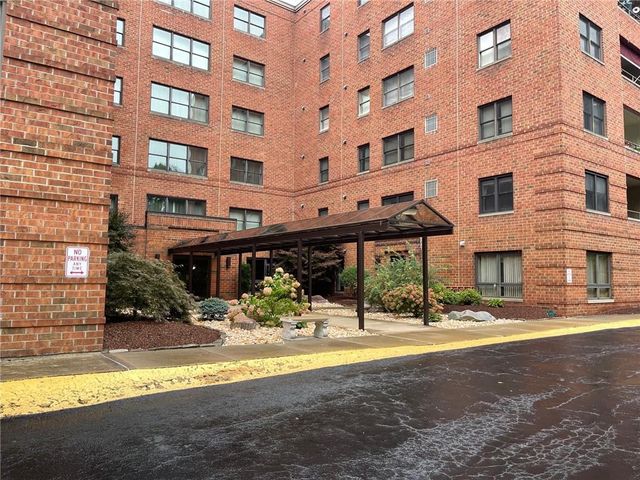 $229,000 | 3885 Brookside Lane, Unit 203 | Murrysville