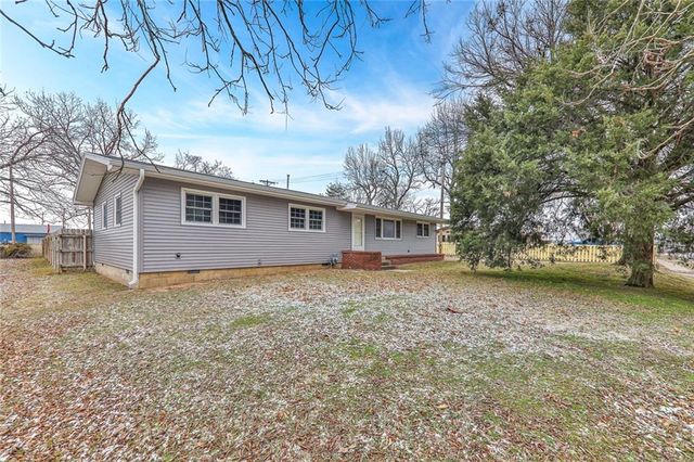 $129,000 | 106 North Wood Street | Caney