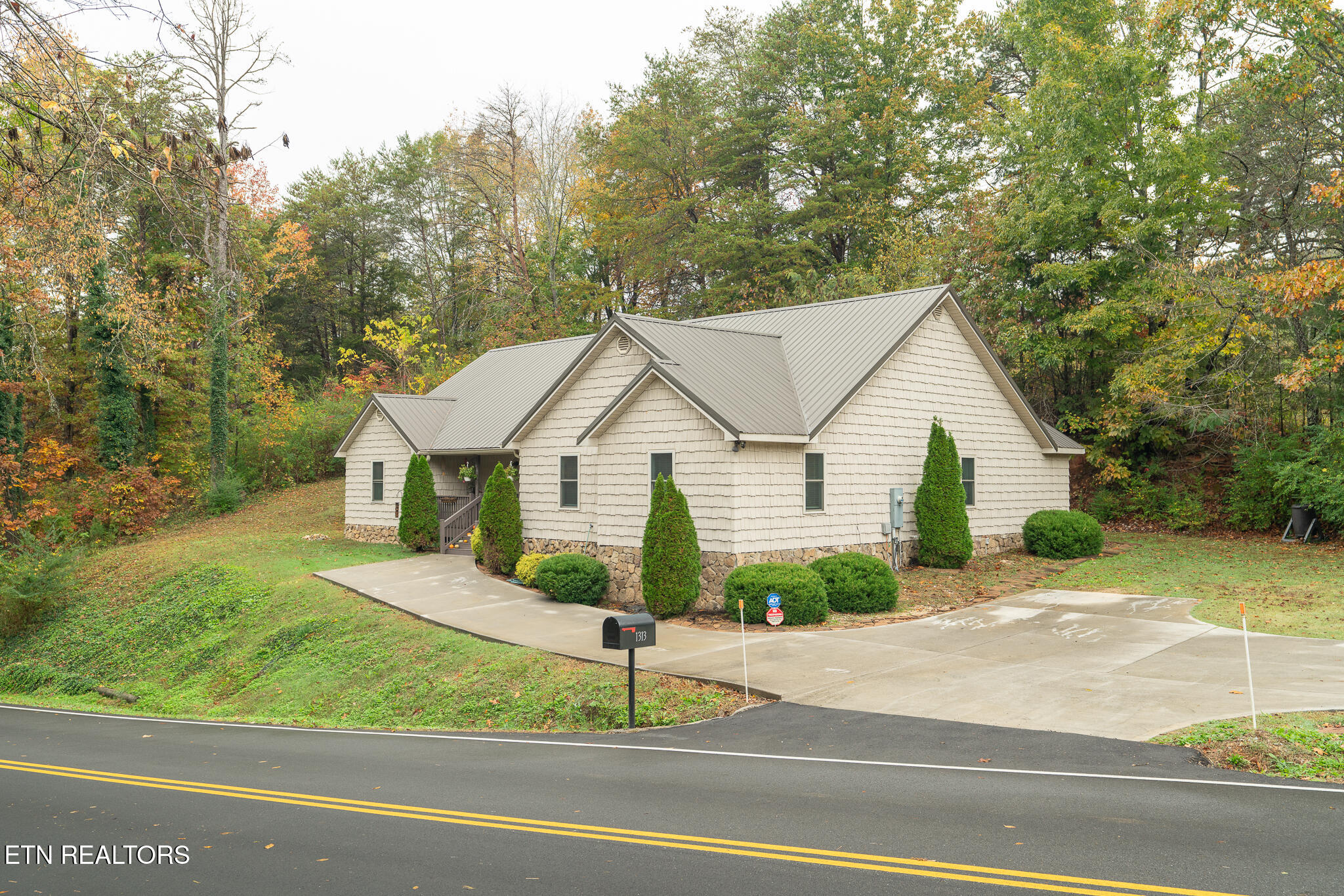 1313 Pleasaant Hill front view