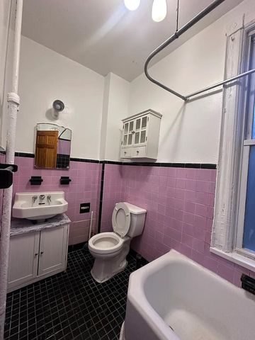 $3,300 | 3345 Barker Avenue, Unit 2 | Olinville