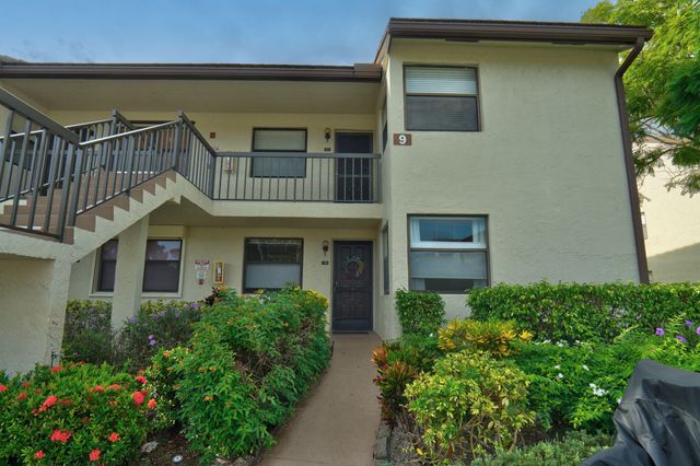 $239,900 | 7650 Tahiti Lane, Unit 106 | Lucerne Lakes