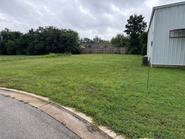 $199,990 | 210 Industrial Boulevard | Cedar Park