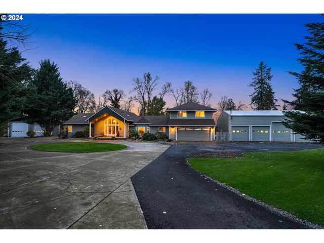 $1,900,000 | 7401 Northeast Dog Ridge Road