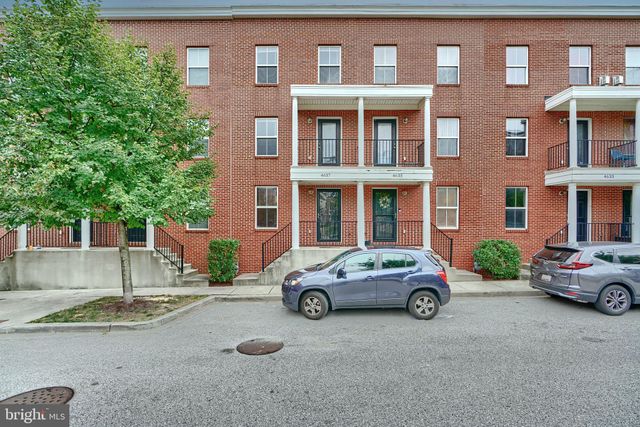 $2,550 | 4637 Dillon Street | Greektown