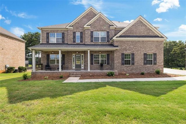 $564,500 | 189 Durham Lake Parkway | Fairburn