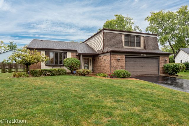 $429,900 | 1012 Londonberry Court | Bolingbrook