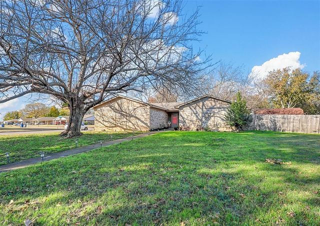 $285,000 | 650 Deborah Court | Burleson