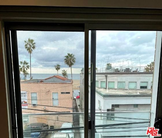 $2,895 | 15 Dudley Avenue, Unit 7 | Venice