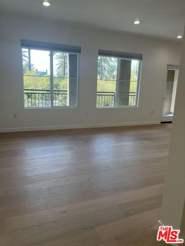 $5,000 | 6020 South Seabluff Drive, Unit 205 | Playa Vista