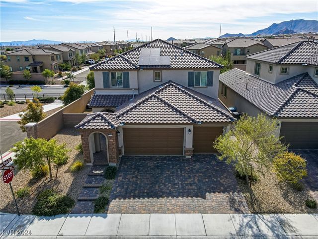 $790,000 | 10113 Skye Saddle Avenue | Skye Canyon