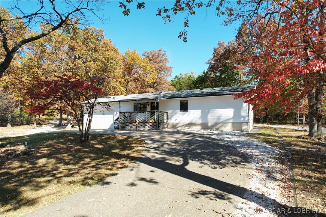 Concrete circle driveway