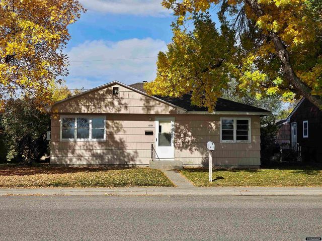 $179,000 | 619 Washakie Avenue | Worland