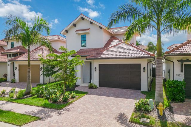 $1,220,000 | 7968 Cordoba Place | Lely Resort