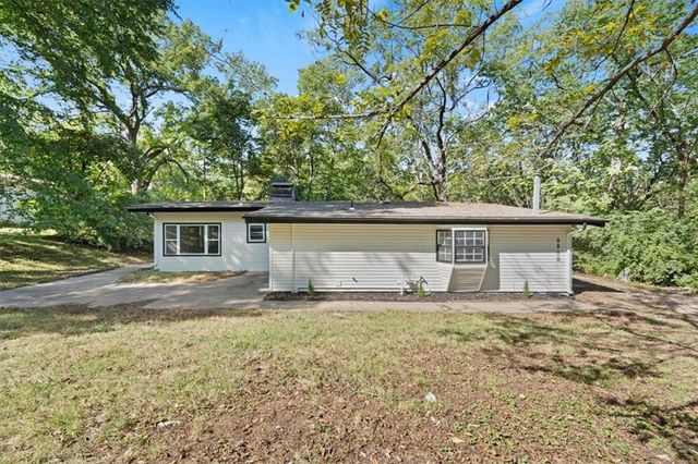 $182,470 | 9800 Parkwood Avenue | Oakwood Country Club