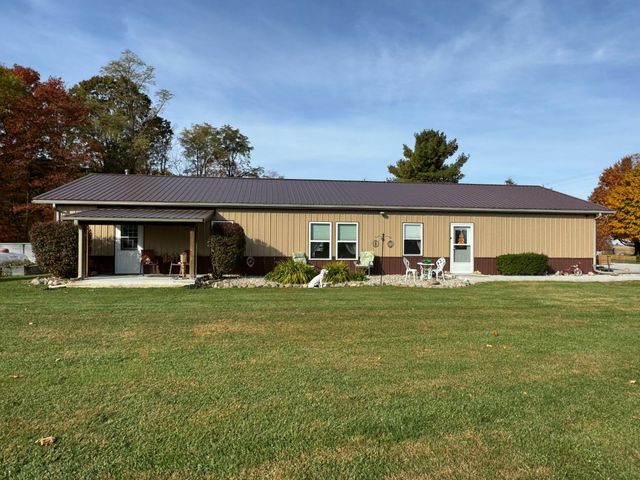 $389,900 | 8907 East County Road 400 North | Fugit Township - Decatur County