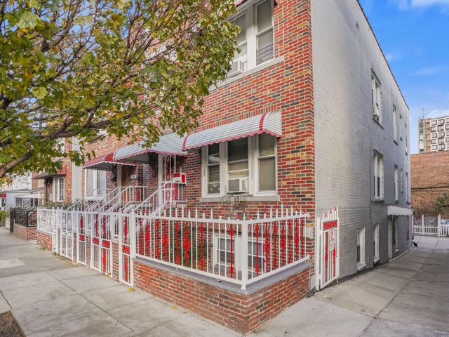 $1,199,000 | 1312 Purdy Street | Parkchester