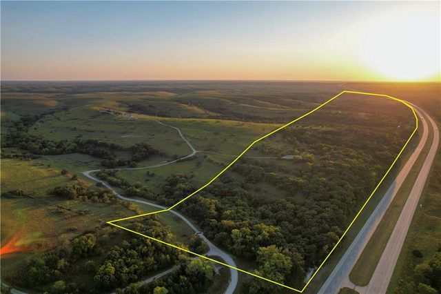 $459,267 | I70 N/a Manhattan Ks 66502 | Zeandale Township - Riley County