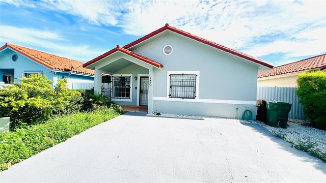 $3,200 | 2420 West 74th Street | Hialeah