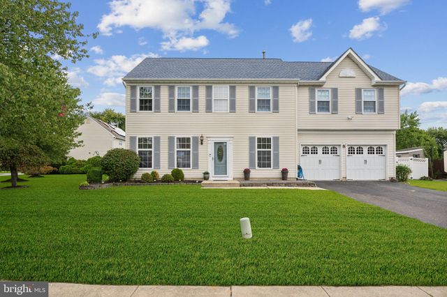 $615,000 | 9 Almond Road | Burlington Township