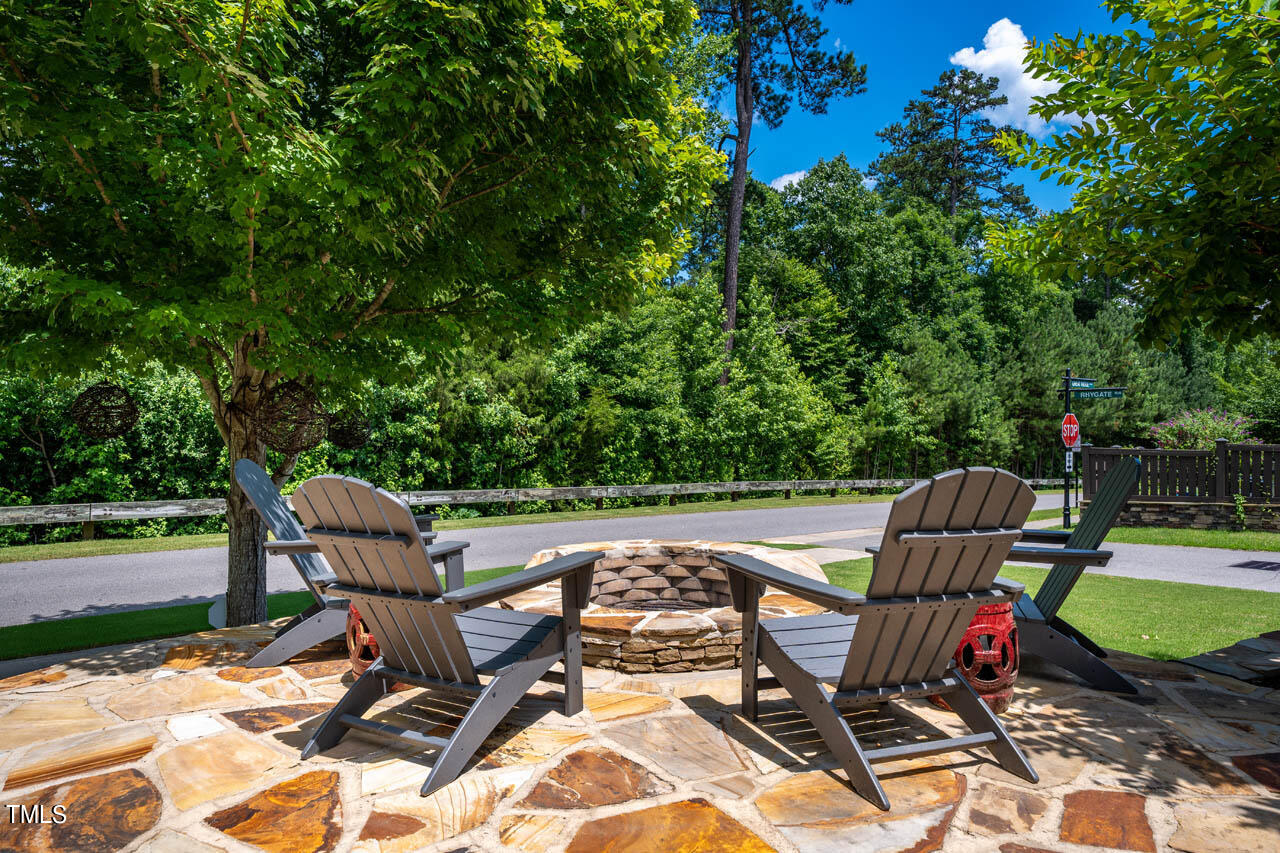 Firepit & Patio