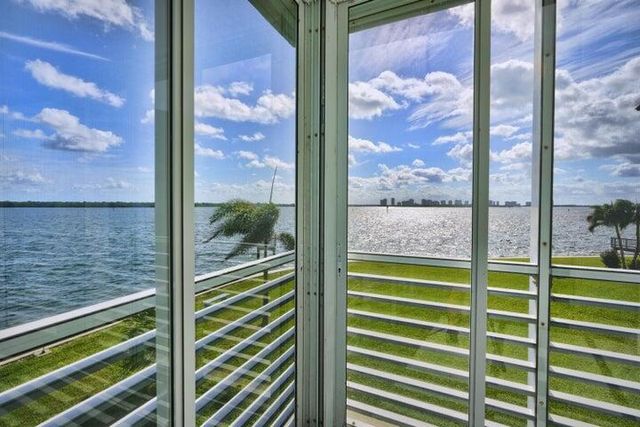 $3,450 | 44 Yacht Club Drive, Unit 214 | North Palm Beach