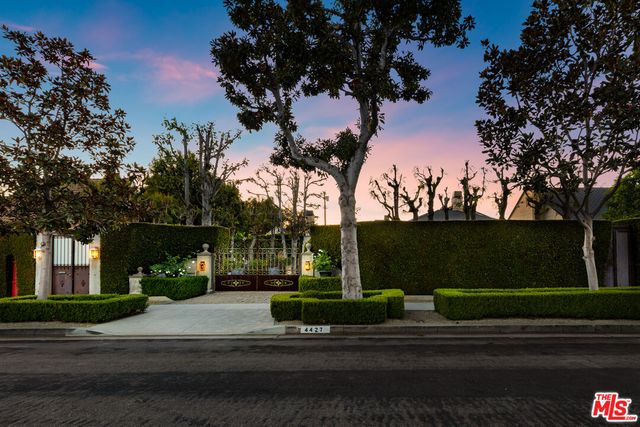 $3,495,000 | 4427 Arcola Avenue | Toluca Lake