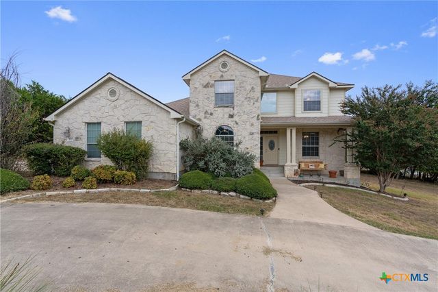 $580,000 | 2013 Lakefront Drive | The Ridge