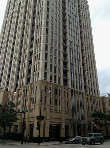 $295,000 | 1250 South Michigan Avenue, Unit 1000 | South Loop