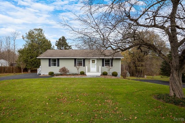 $199,900 | 8231 Indian Hill Road | Manlius Area