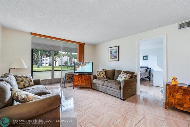 $164,000 | 811 South Hollybrook Drive, Unit 103 | Hollybrook Golf & Tennis Club