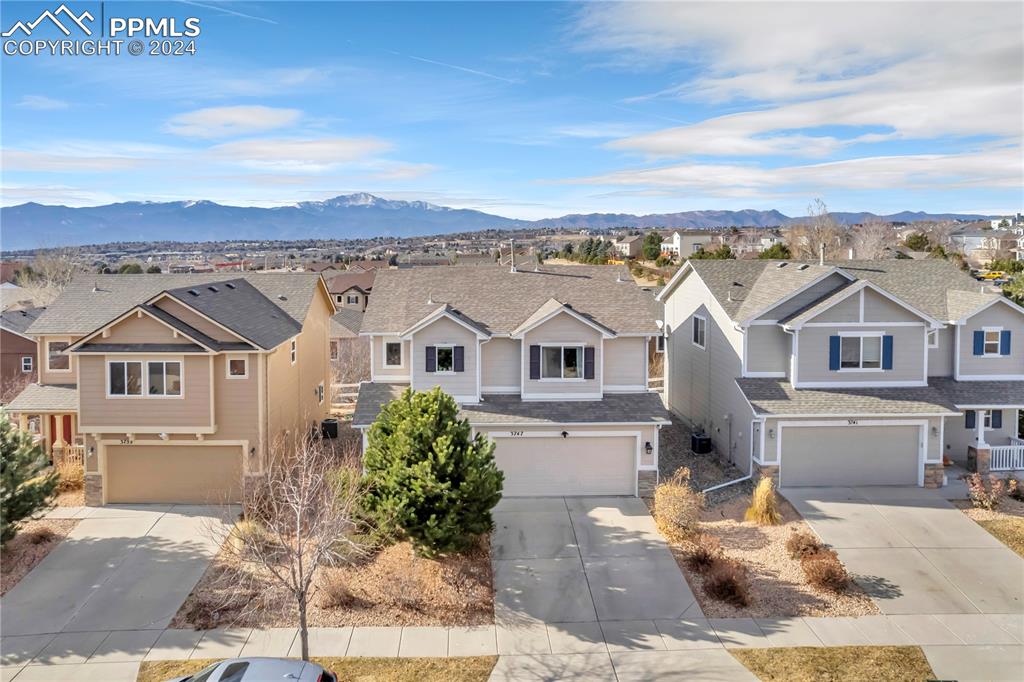 Gorgeous Springs Ranch Home with views of the mountains.