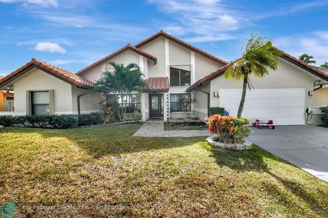 $1,649,000 | 7492 San Clemente Place | Boca del Mar