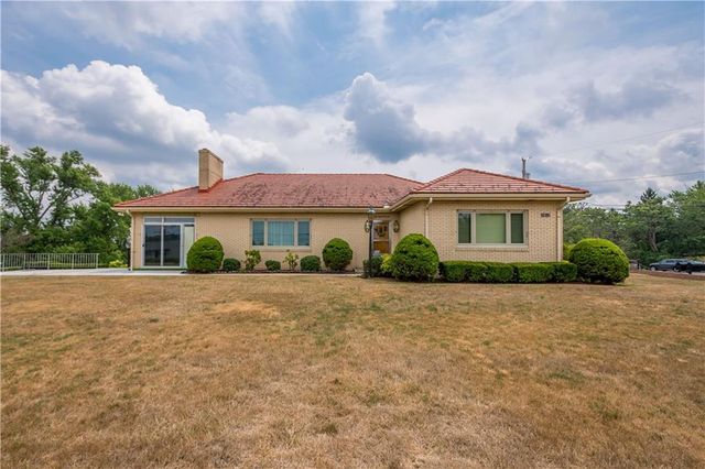 $500,000 | 5813 Steubenville Pike | Allegheny-West