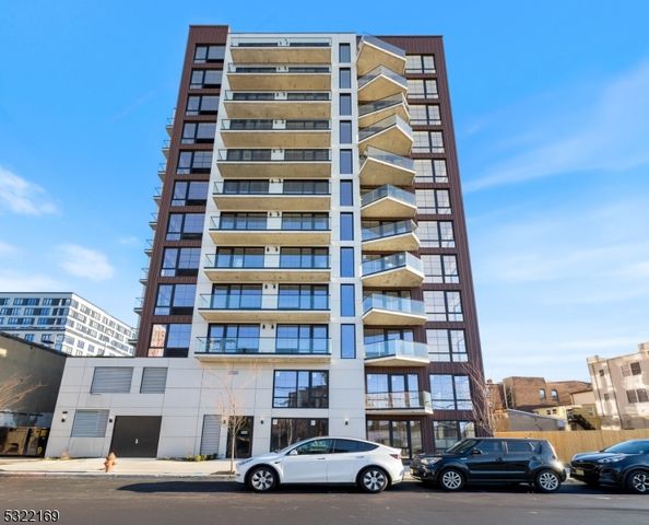 $2,374 | 65 McWhorter Street, Unit 206 | North Ironbound