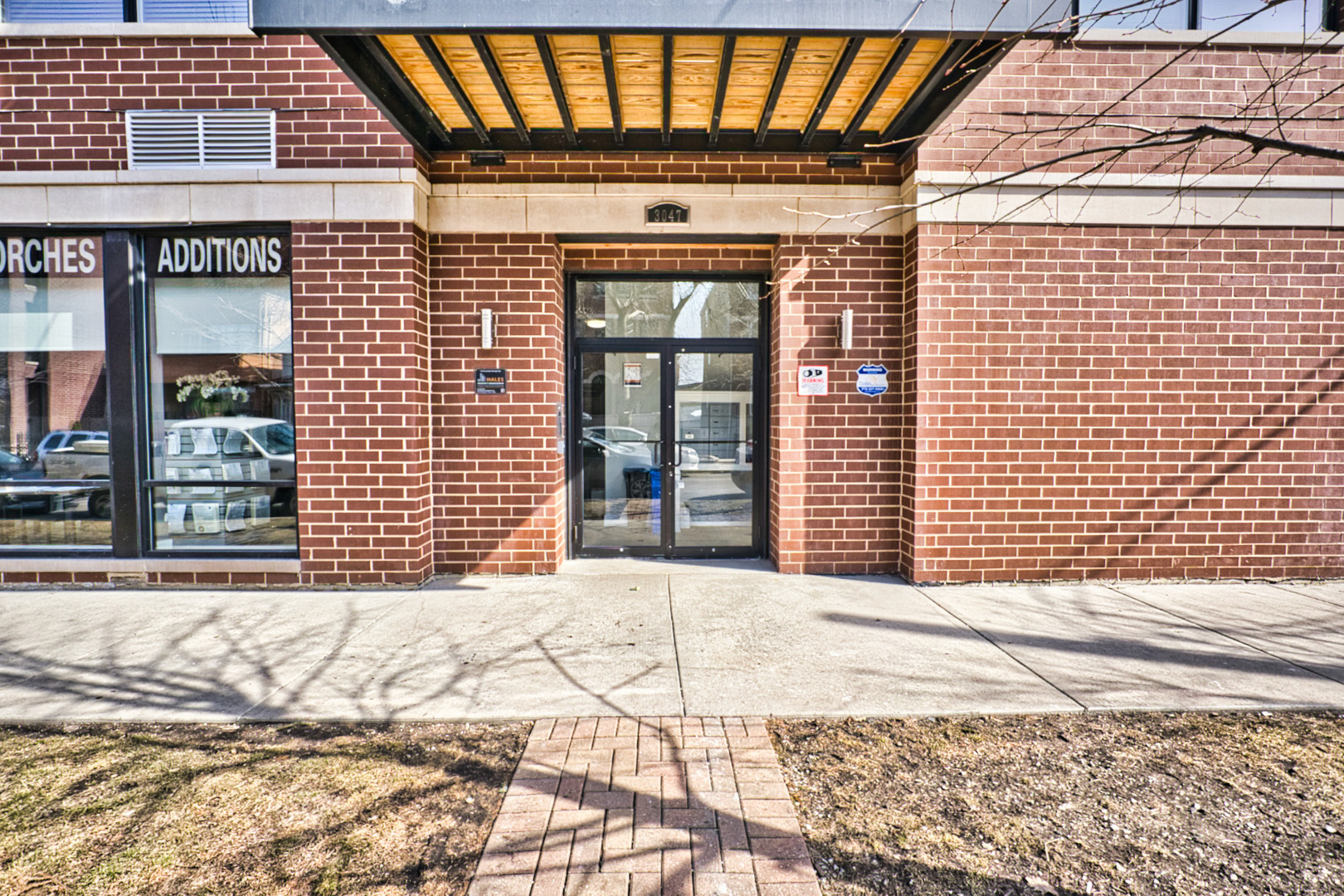 3047 North Oakley Avenue, Unit 405, Chicago, IL 60618 | Compass