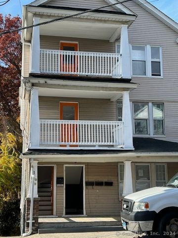 $1,800 | 117 Tudor Street | New Pac